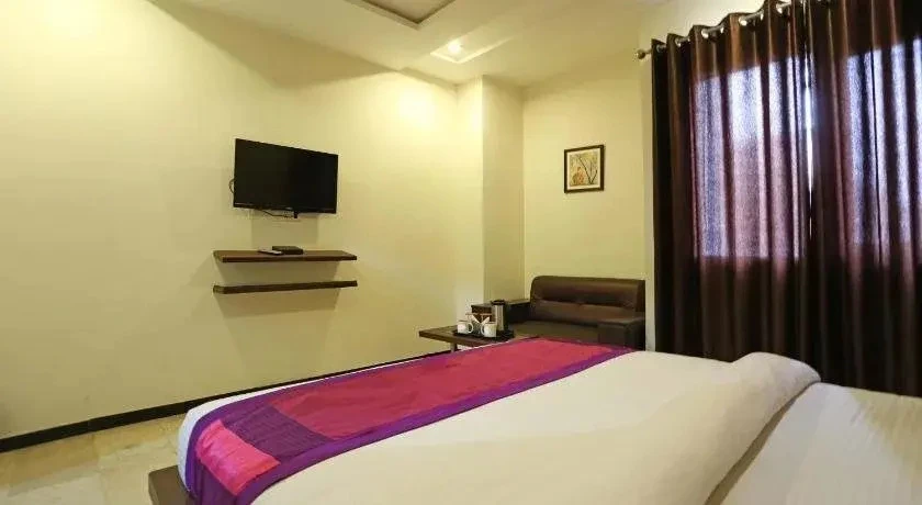 фото Hotel Sunway Inn by OYO