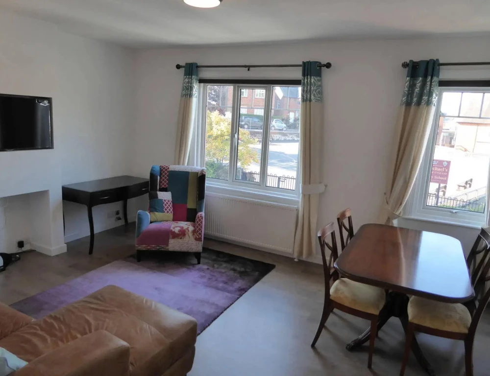 фото Sunninghill Apartment