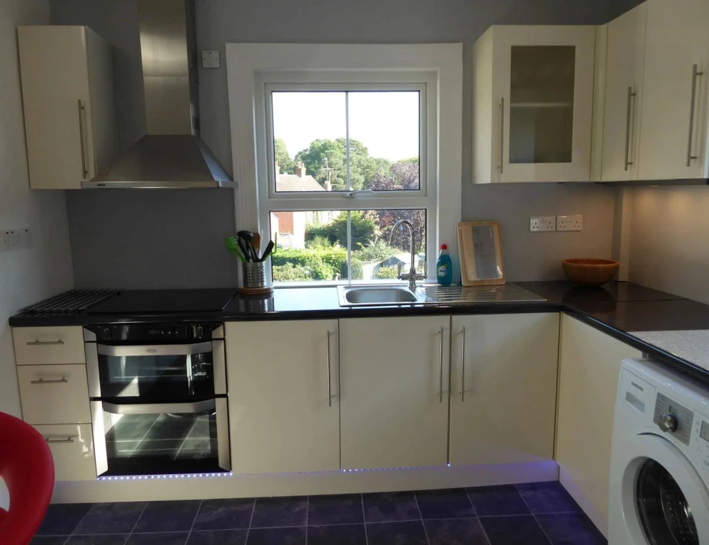 фото Sunninghill Apartment