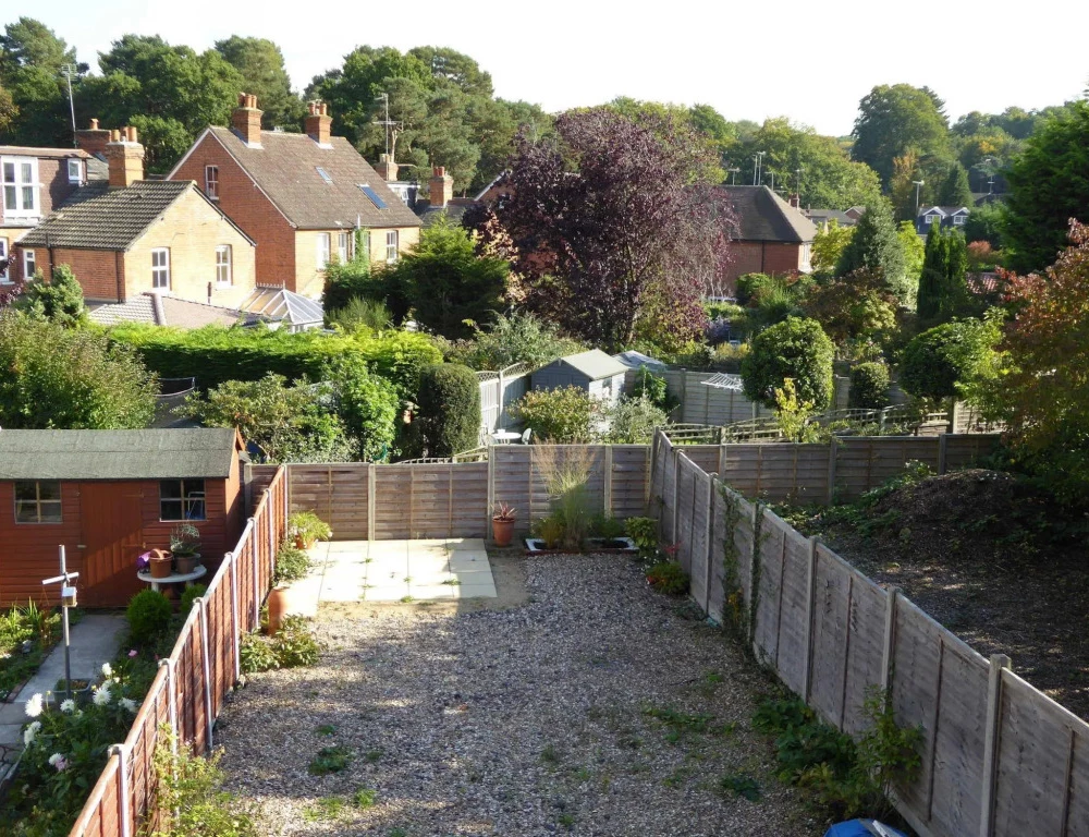 фото Sunninghill Apartment