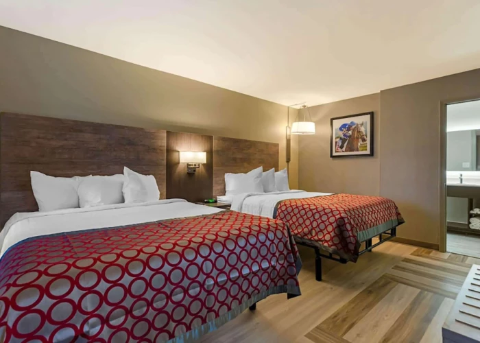 Days Inn & Suites by Wyndham Bowling Green