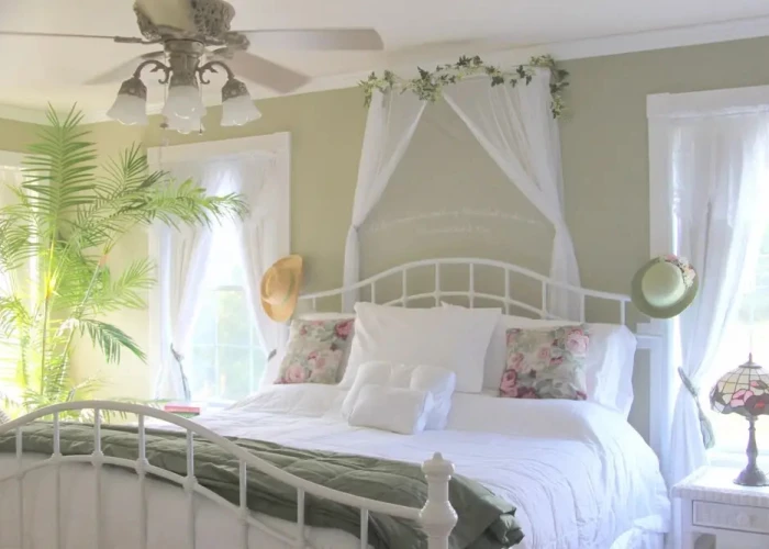 Victorian Country Inn B&B LLC