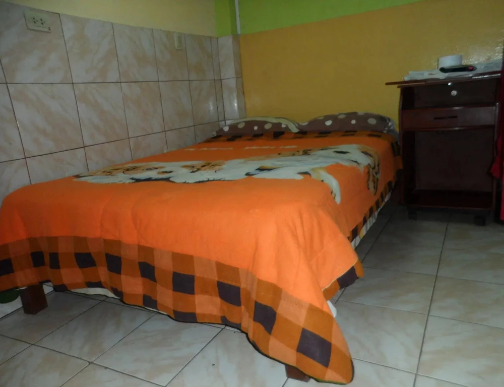 фото Hostal Jovita