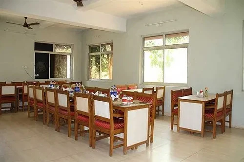 United-21 Jungle Resort Pench