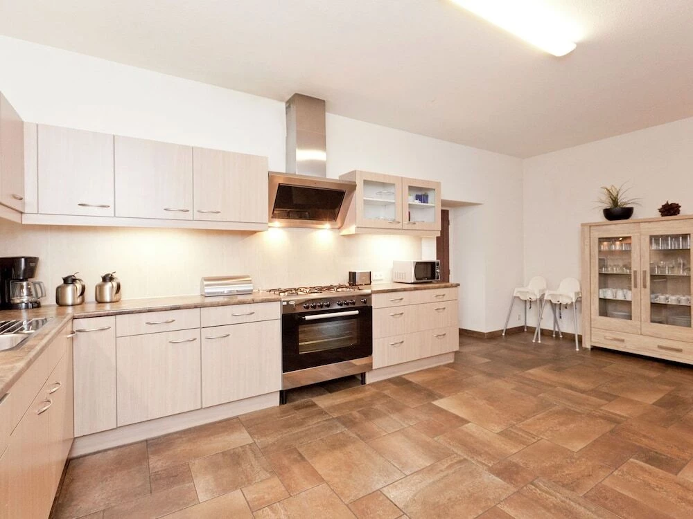 фото Modern Holiday Home In Rohl With Private Pool