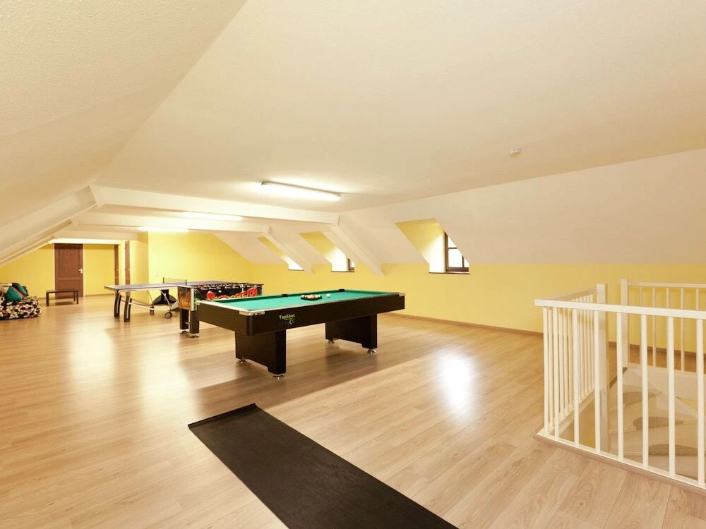 фото Modern Holiday Home In Rohl With Private Pool