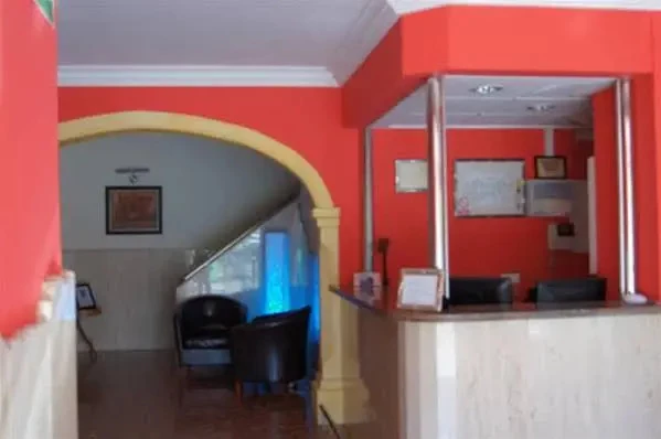 фото Hostal Comercio