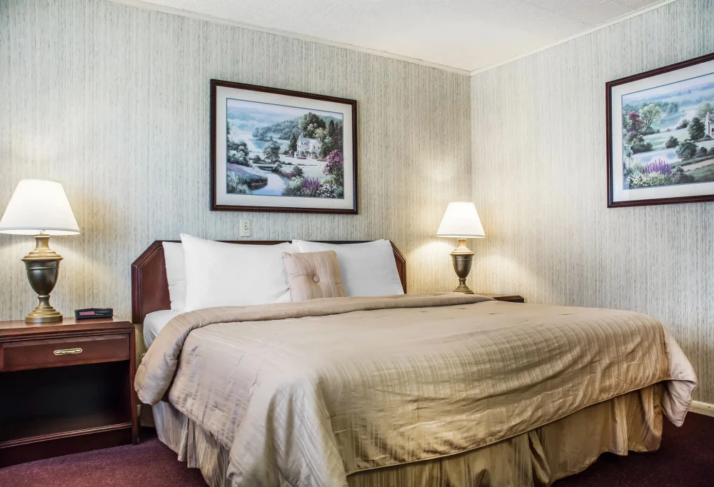 фото Rodeway Inn Marshall Manor