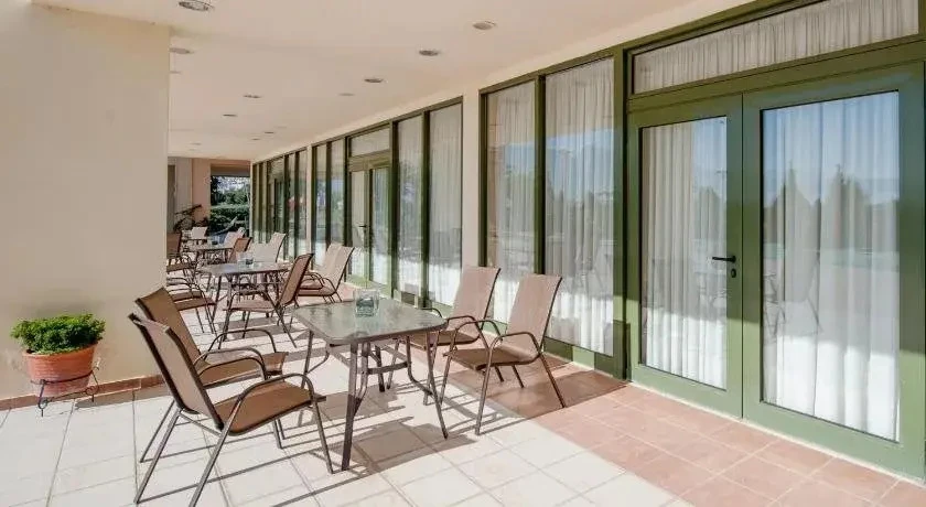 фото Fthia Hotel