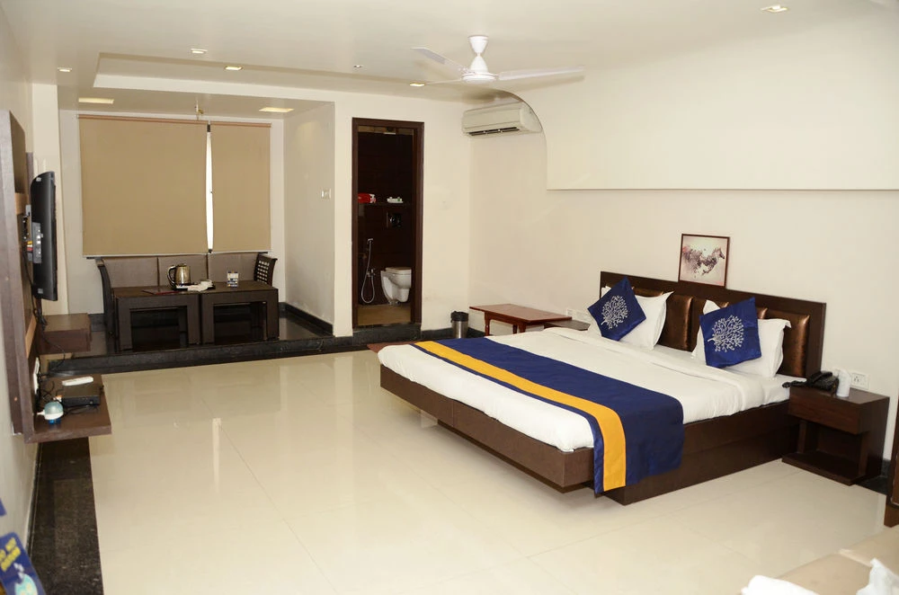 фото OYO Premium Swaroop Nagar