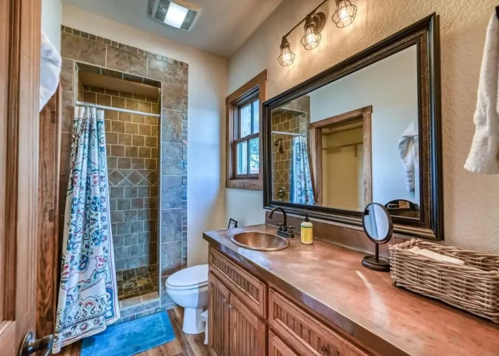 Charming Country Home With Hot Tub & Fire Pit!