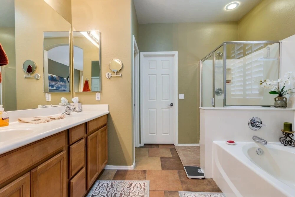 фото Pointsettia - 4 Br Home