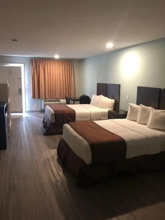 фото Cypress Inn