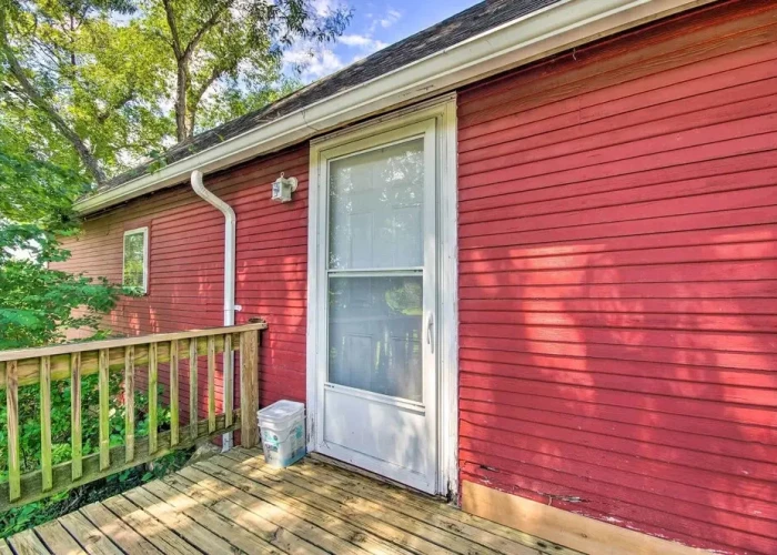 Charming Farm Cottage w/ Fire Pit + Grill!