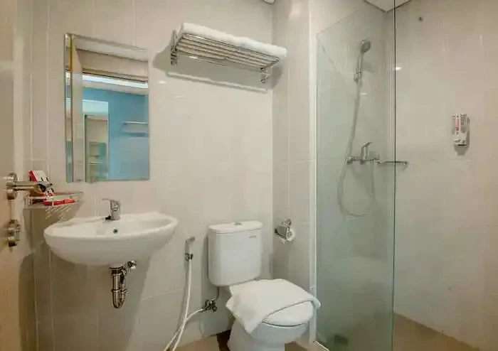 Front One Hotel Gresik