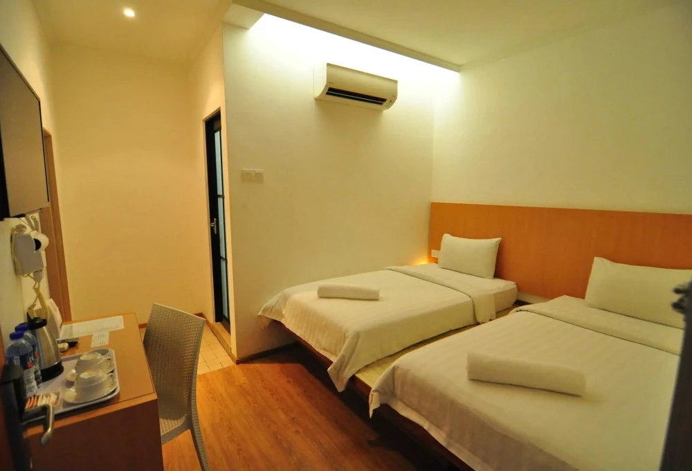 фото 1 Million Hotel