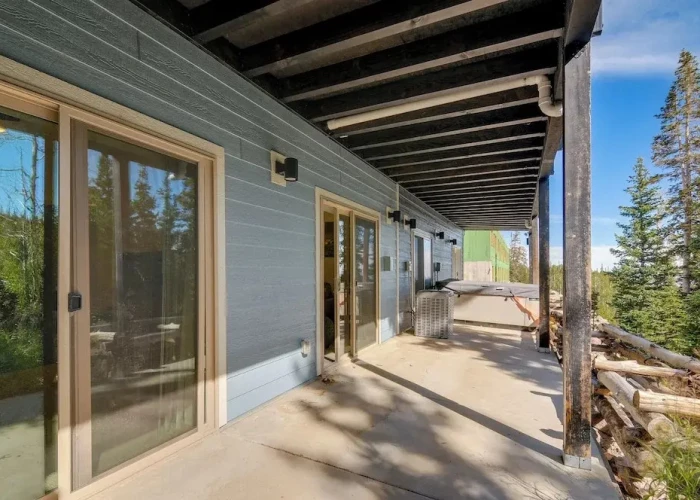 Brian Head Retreat w/ Deck, Shuttle to Ski Slopes!