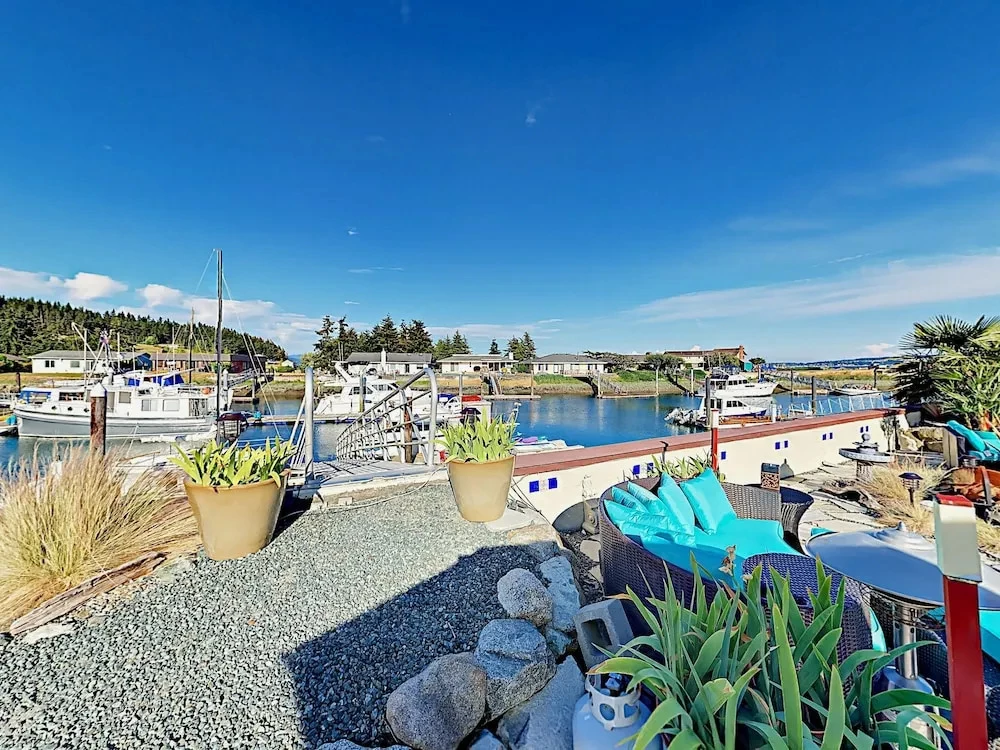 фото 2254 Mariners Way Home