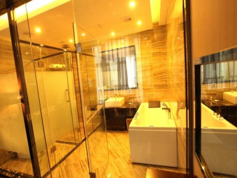 фото Chengdu Liwan International Hotel