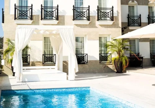 Ena Boutique Hotel & Residences