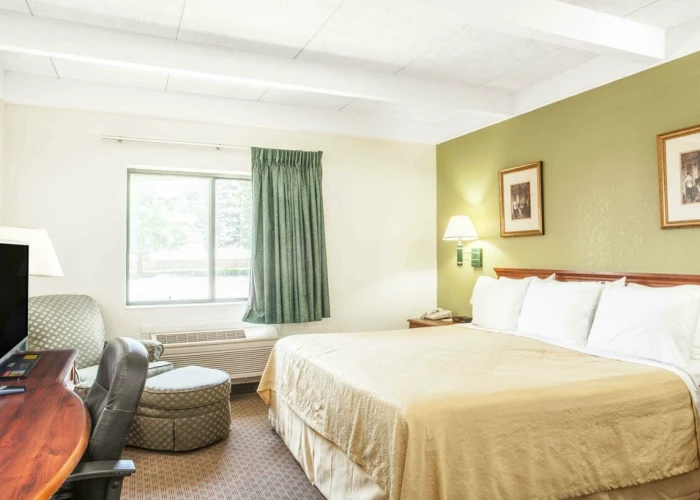 Days Inn by Wyndham Columbia I-70