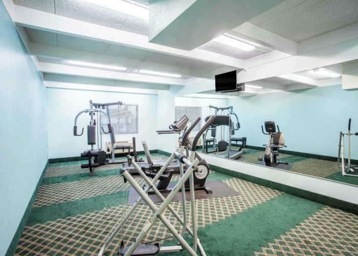 Days Inn by Wyndham Columbia I-70