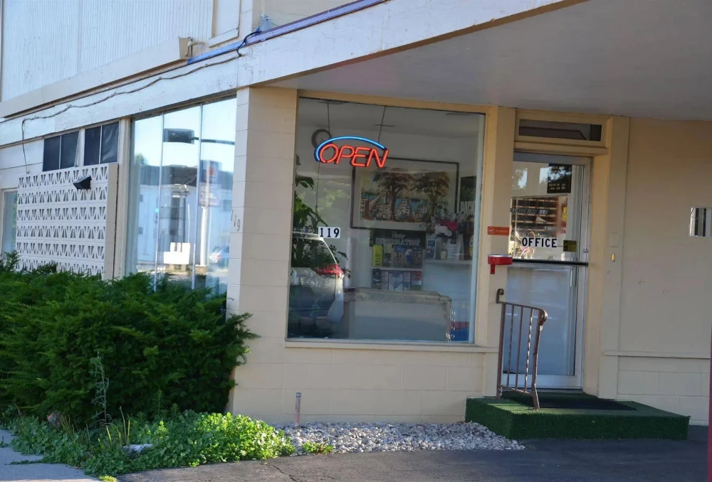 фото Village Inn