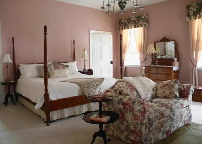 B&B at Oliver Phelps