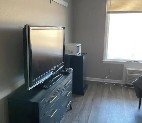 By The Way Motel Columbia