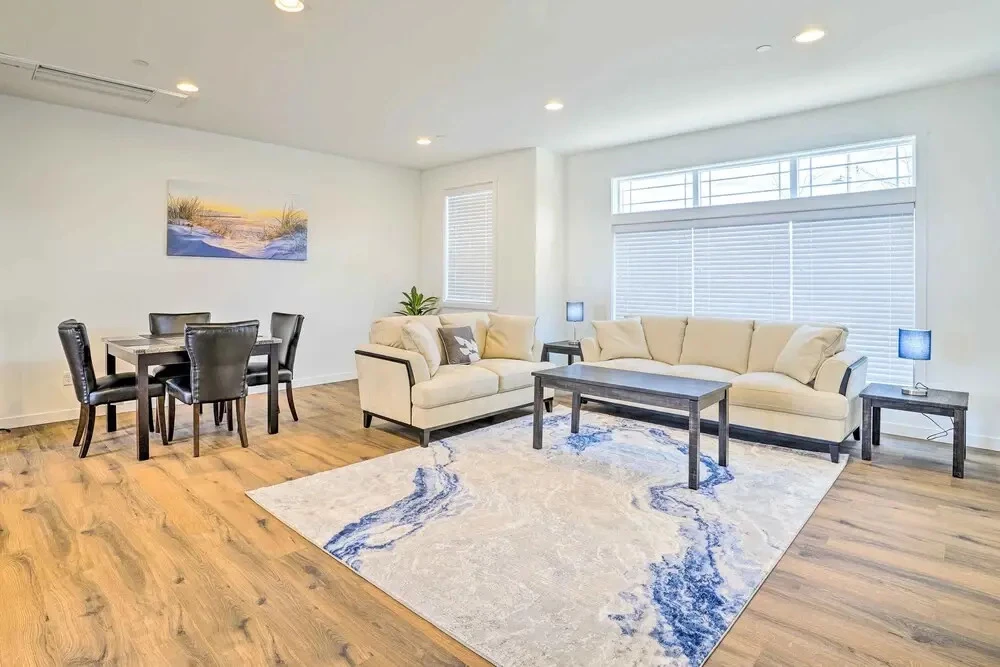 фото Modern Monroe Home - Private Yard & Mtn Views