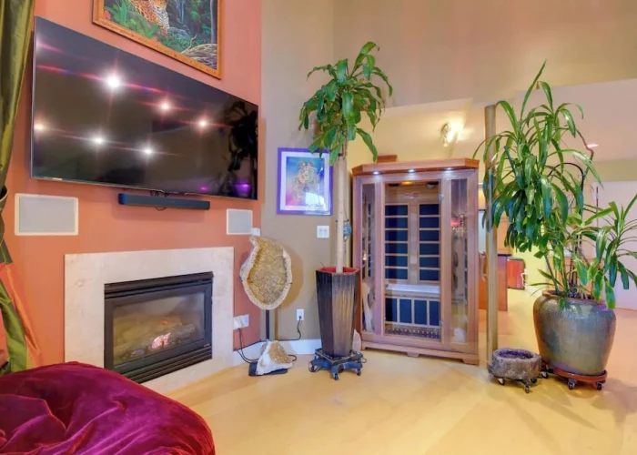 Cozy Emeryville Studio, Near Beaches & Parks!