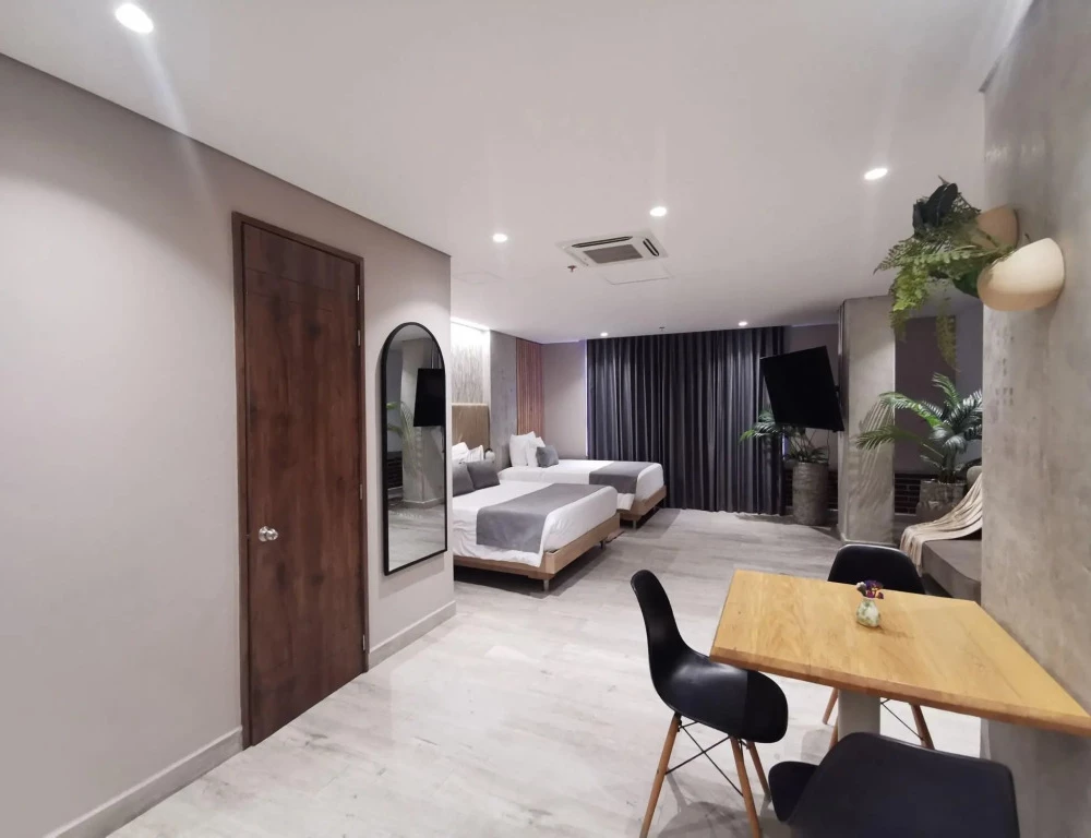 фото Eutopiq Hotel