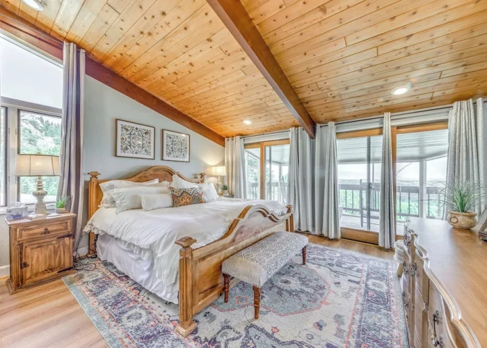 Serene Alto Cabin w/ Mountain Views & Fire Pit!