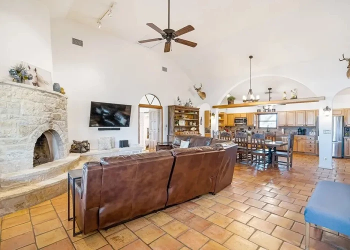 Stunning Ranch With Pool&hot-tub&hill Country Views