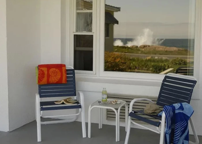 Atlantis Oceanfront Inn