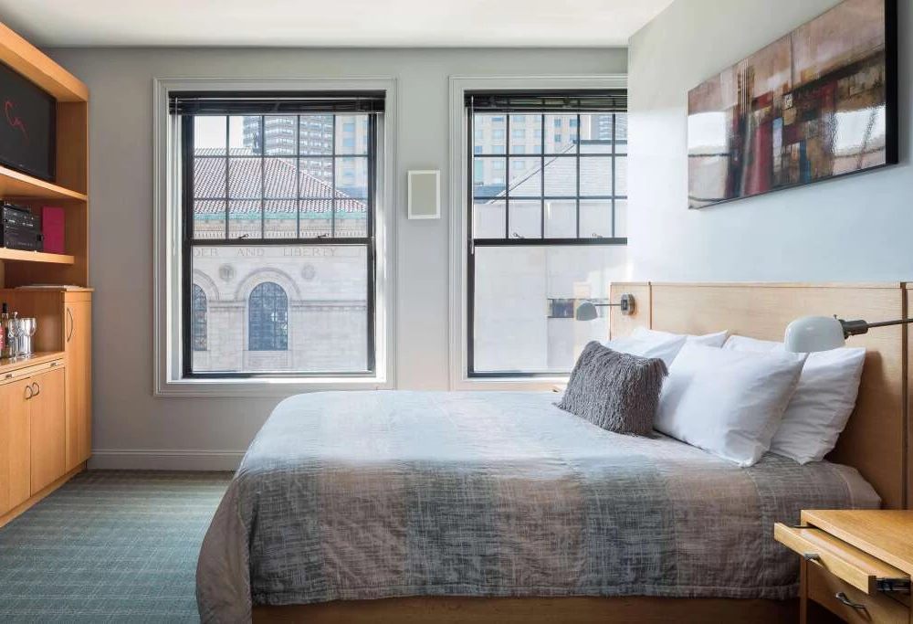 фото Charlesmark Hotel