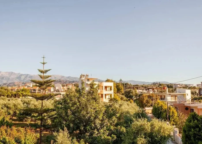 Rena's Hospitality Walk to the Beach 10' to Chania