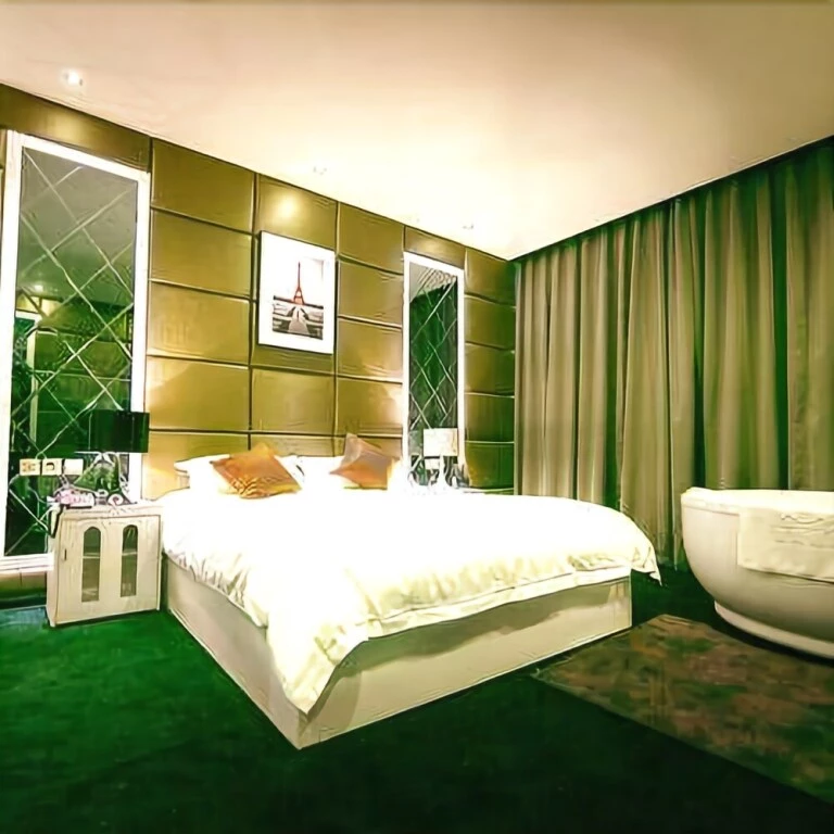 фото Boli 24 Fang Theme Hotel