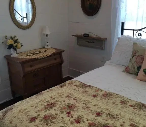 Hye-Way Haus Bed and Breakfast