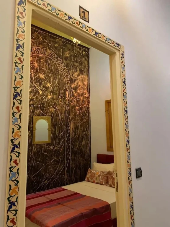 фото Riad Najiba