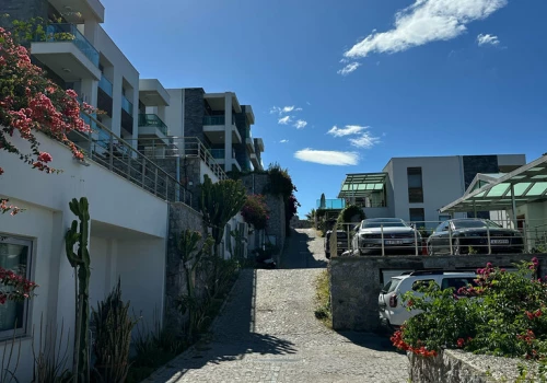 Degirmenburnu Residence