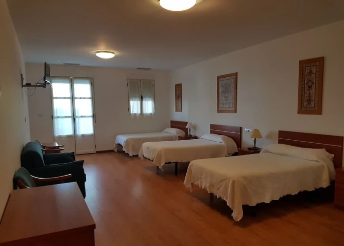 Hostal Restaurante La Charola