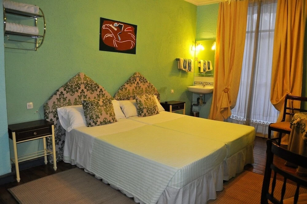 фото Hospedaje Botín