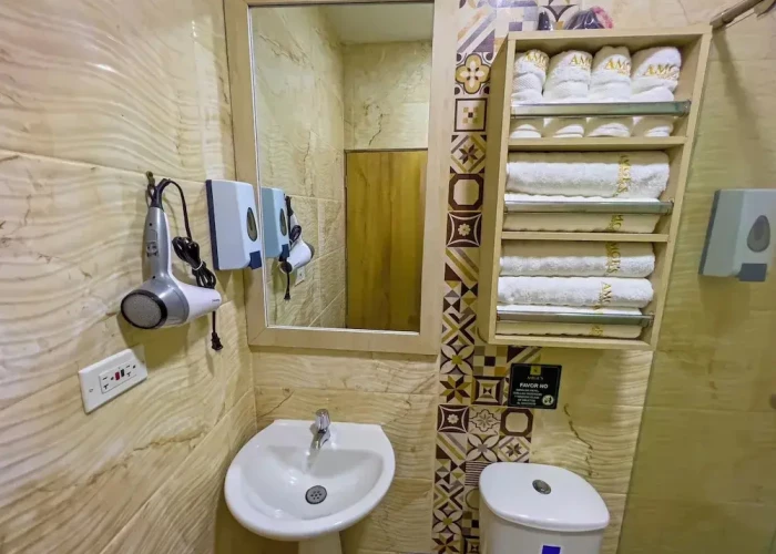 Апартотель AMGES