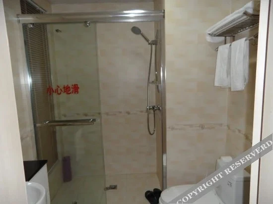 фото Tongda Hotel