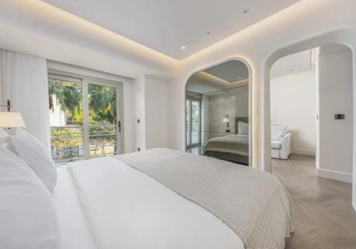 Yacht Classic Hotel - Boutique Class