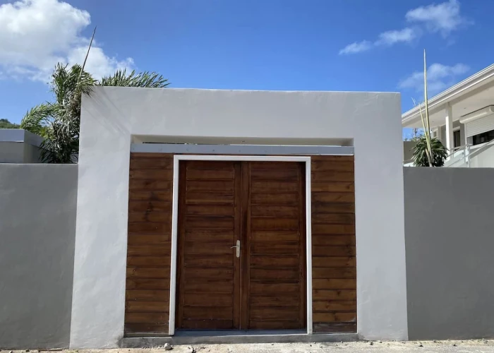 Sunshine SXM Studios